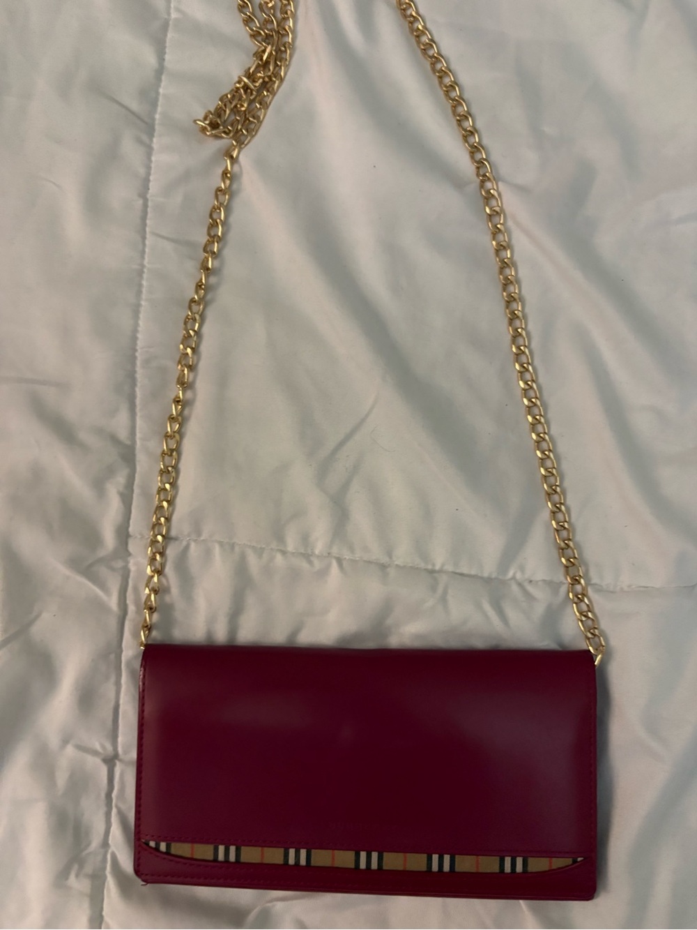 Women's Burberry wallet with Gold Chain
